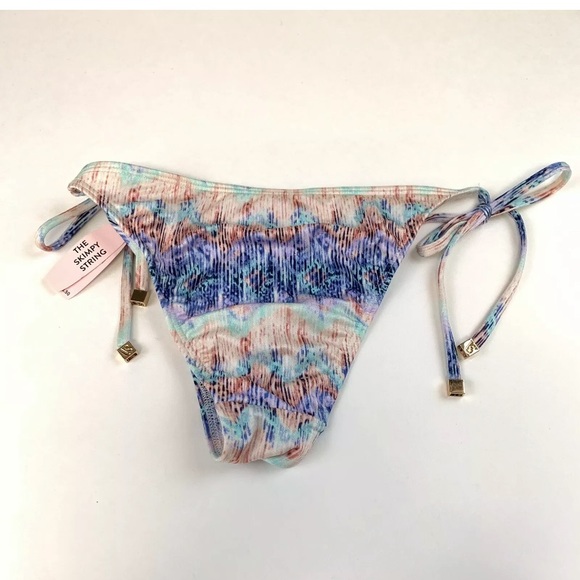 NEW Victorias Secret Bikini Bottoms Small Skimpy - Picture 4 of 6